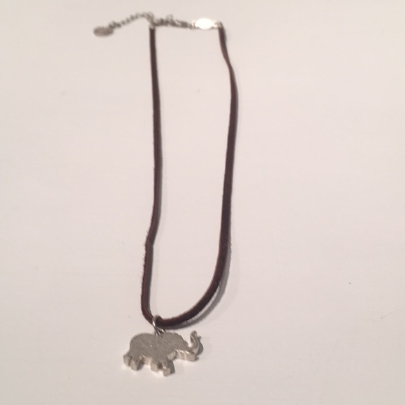 Jessica Simpson Elephant Charm Necklace - Picture 3 of 4